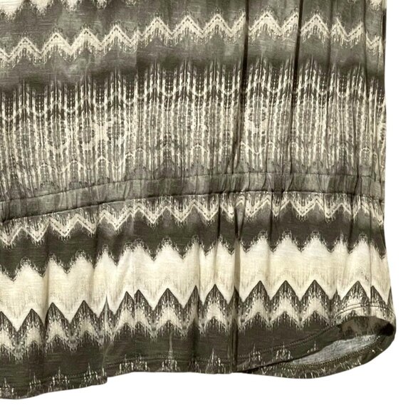 Chicos Womens Size 1 Chevron Print Top In Green & White - Picture 4 of 8